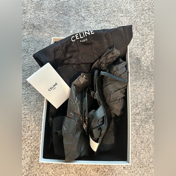 50% OFF BRAND NEW SIZE 7 CELINE SHARP SANDAL HEELS ($890 VALUE) - Picture 2 of 3